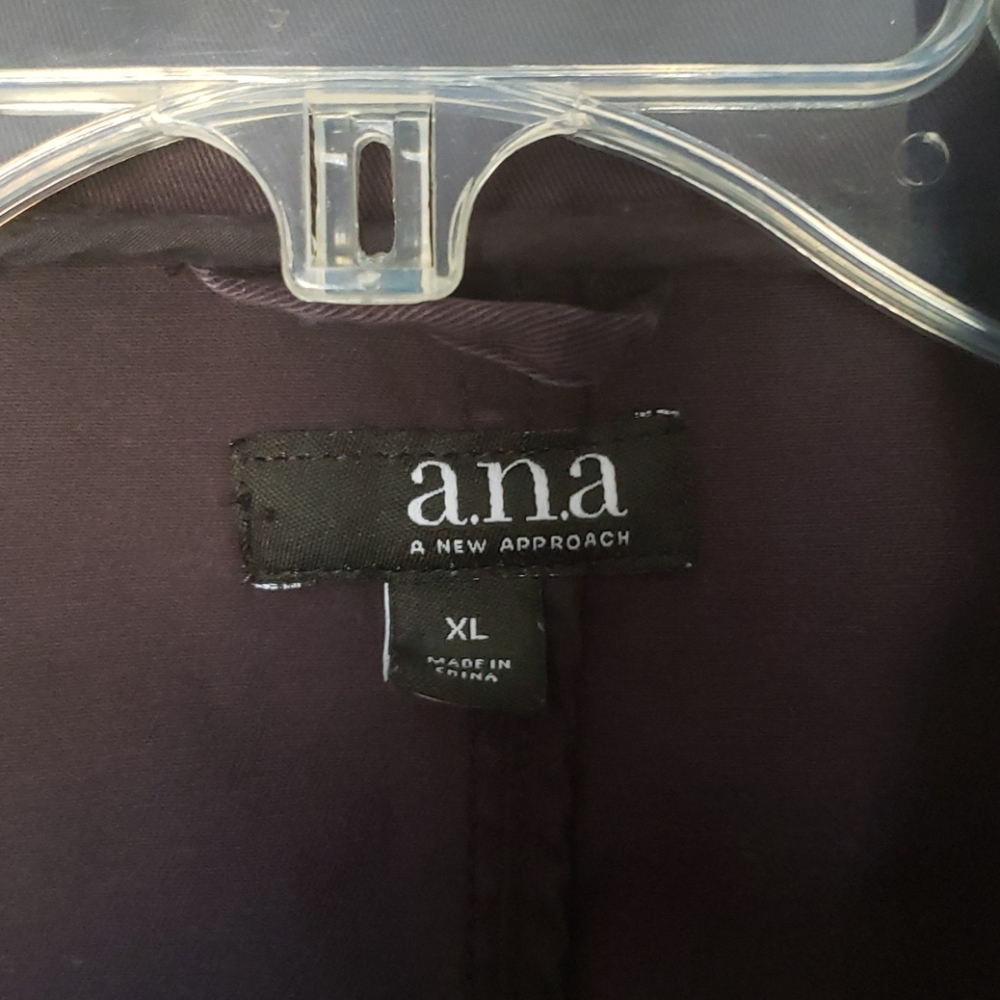 Ana Jacket - image 2